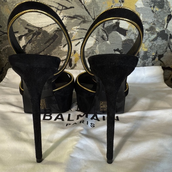 Brand new Balmain Suade Heels - Picture 3 of 6